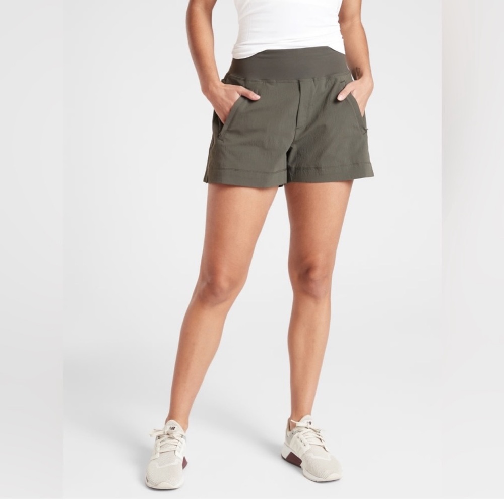 Athleta Trekkie North Short NWOT
